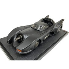 Hot Wheels 1 18 Batmobile With