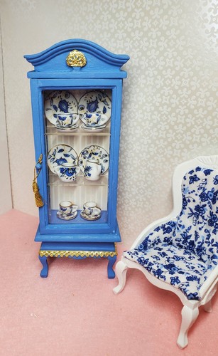 Miniature dollhouse furniture - dollhouse,
