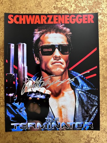 Terminator signed 8x10 - 🤖,