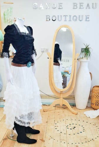Black velvet lace victorian - velvet,