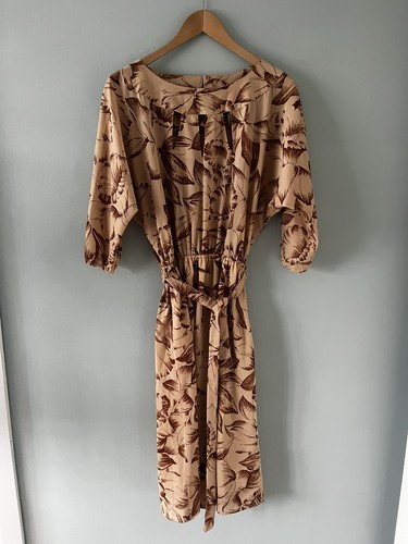 Job lot vintage dresses - 6,