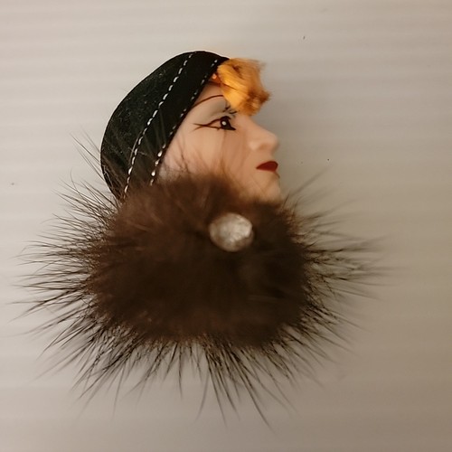 Vintage lady head brooch - vintage,