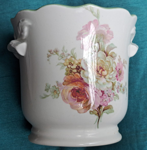 Vintage royal winton - -,