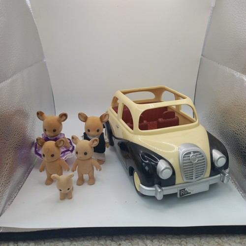 Sylvanians just married car - sylvanians,