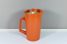 Tupperware jug / pitcher   2.2