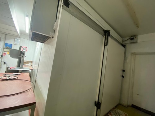 Cold room walk fridge - room,
