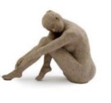 SITTING FIGURE ORNAMENT Woman
