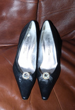 MARY G SIZE 5 black leather