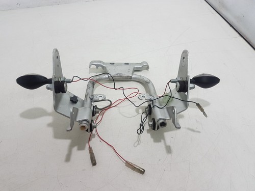 Front frame turn signals - front,