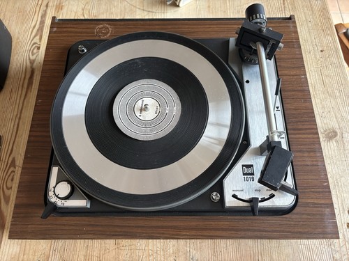 Dual 1019 turntable empire - turntable.,