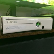 Microsoft Xbox 360 Slim