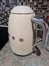 Smeg Electric Kettle Creamer Retro Style. Faulty Spares Or Repairs