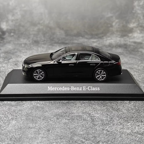 Iscale mercedes benz - 1/43,