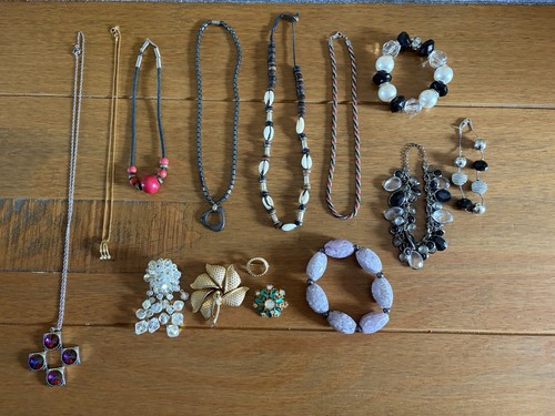 Costume jewellery job lot - costume,