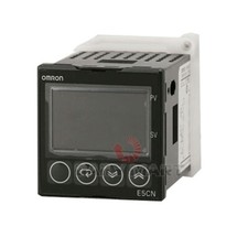 New In Box OMRON E5CN-QTC
