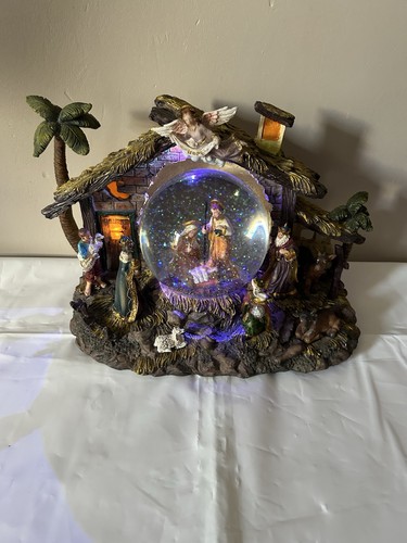 Nativity scene baby - jesus, snow