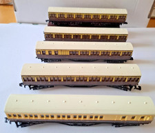 N GAUGE JOB LOT, RAKE OF 5 GWR