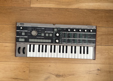 Korg microKORG Synthesiser -