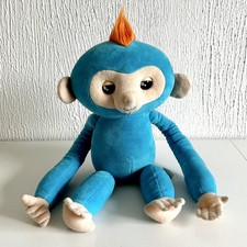 Fingerlings Hugs ‘Boris’