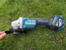 Makita DGA517 Cordless 18V Angle Grinder Brushless Li-ion 125mm Variable Speed