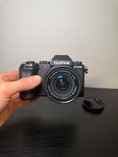Fujifilm X-S20 Mirrorless Camera – Great Condition