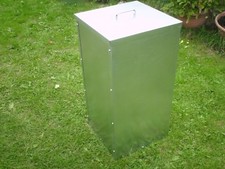 Single compartment storage bin