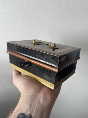 Vintage cash box - box, with