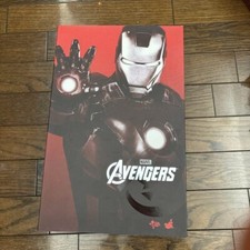 Hot Toys 1/6 The Avengers Iron
