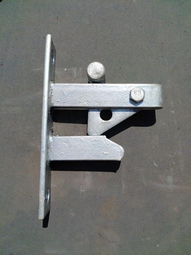 Self locking field - 🇬🇧,