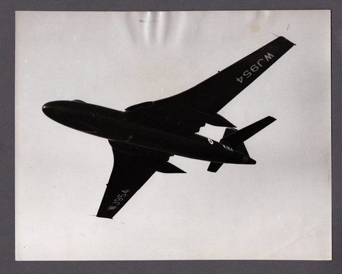 Vickers valiant large - vickers,