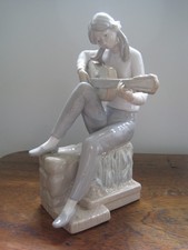 Rare Lladro Nao Figure of a Girl Playing a Guitar 1165 Ex cond