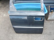 CHRYSLER GRAND VOYAGER 3.3 AUTO 2001 OS DRIVERS SIDE SLIDING BARE DOOR IN BLACK