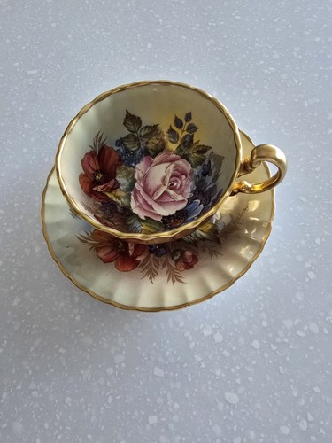 Aynsley cup saucer cabbage - &,