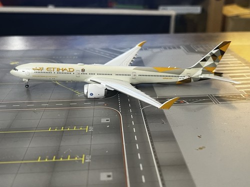 Gemini jets united etihad - united,