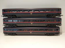 Hornby OO Gauge 3 x MK3 GNER