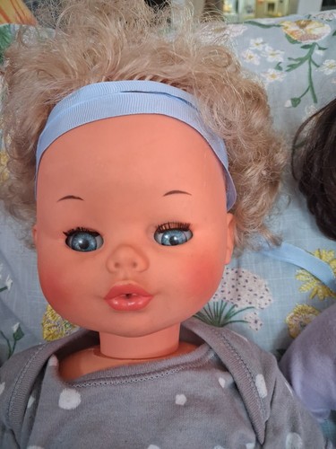 Two dolls obe - obe, one