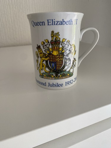 Queen elizabeth diamond - queen,