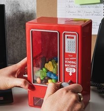 Retro Mini Candy Vending