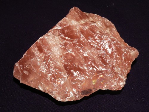 Pink quartz madagascar rough - pink,