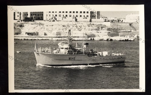 Nv317 royal navy minesweeper - royal,