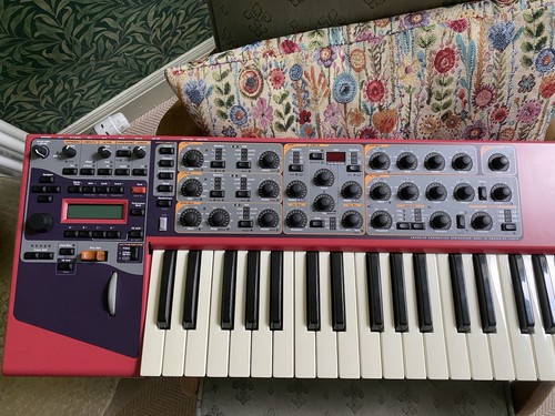 Nord lead with original box - lead,
