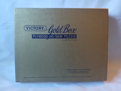 Victory gold box - victory, summer