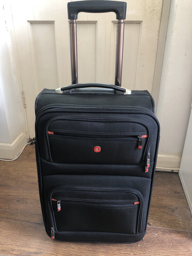 Black suitcase medium wheeled - medium,