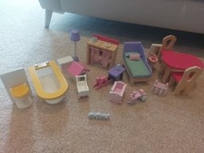 Bundle Wooden Dolls House