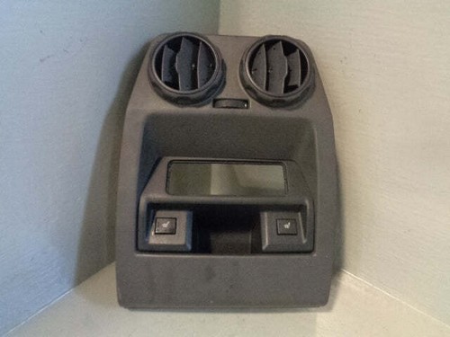 Centre console rear air vents - console,