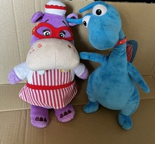 Disney store ,2x Doc