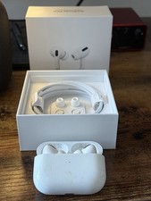 Apple AirPods Pro 1st Gen |