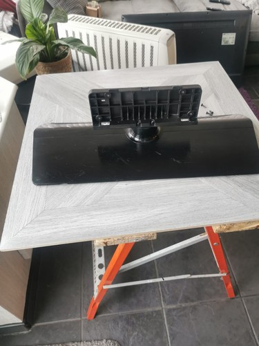 Samsung stand for - tv,