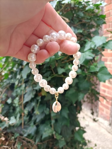 Pearls stretch bracelet - pearls, with