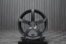 One Genuine Vossen 22" CV3-R